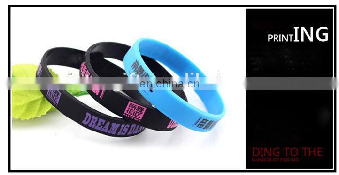 Custom fitness sports silicone bracelet with text and logo