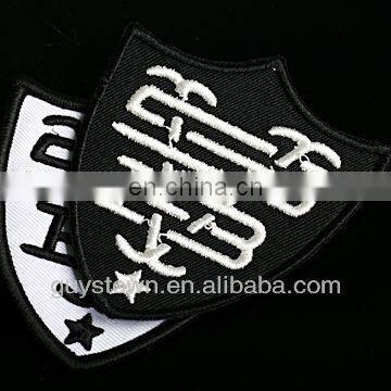custom Fashion design embroidery woven label for garment