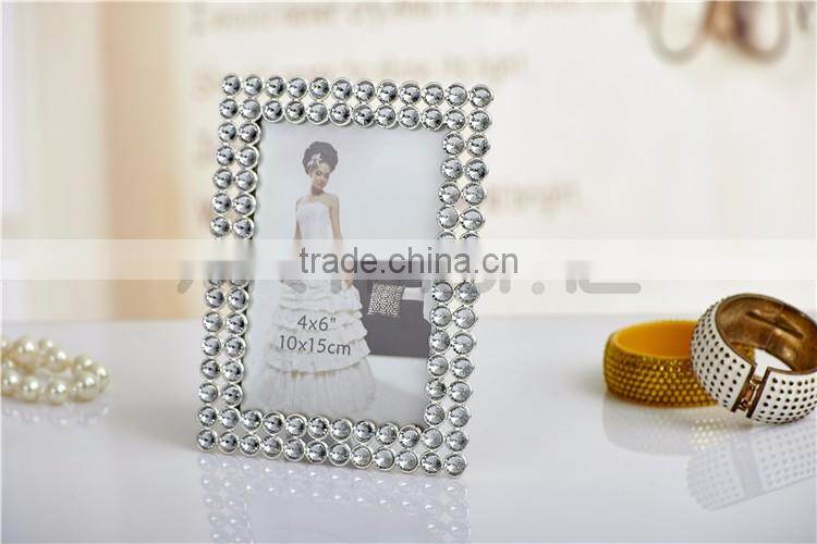 Exquisite Complete In Specifications Glass Clip Photo Frame