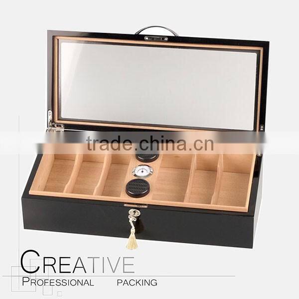 Display Deal Wood Cigar Humidor with Glass Top