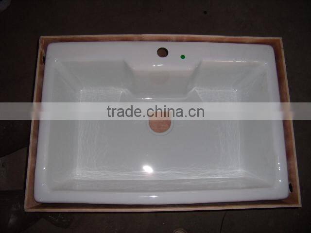 Deep single hole enamelled cast iron kitchen sink with two bowls