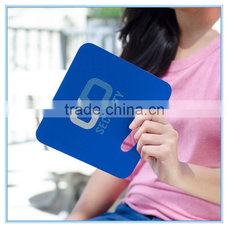 custom shape 17*17cm PP hand fans for promotion
