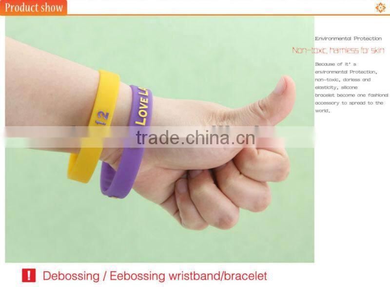2014 newest custom design gift silicone rubber bangle