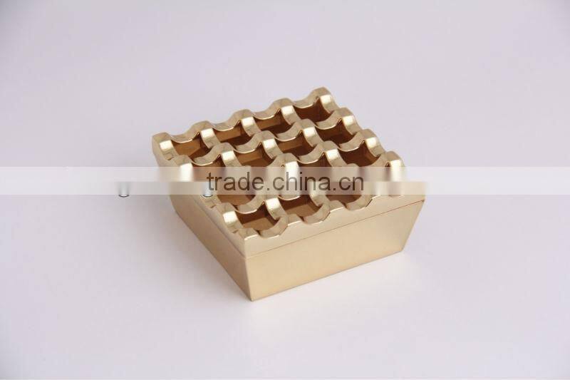 Fashionable Design Zinc Alloy Silver Plated Ashtray In Bulk Price