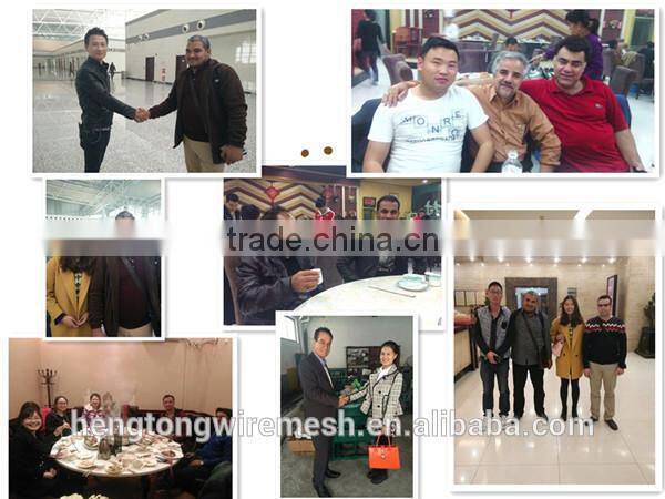 Plastic coated wire clothes hangers for laundry