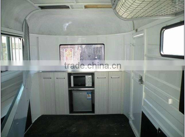 angle load horse floats for 3 horses