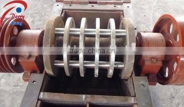 Rock Stone Crushing Hammer Mill for Metal 400*600