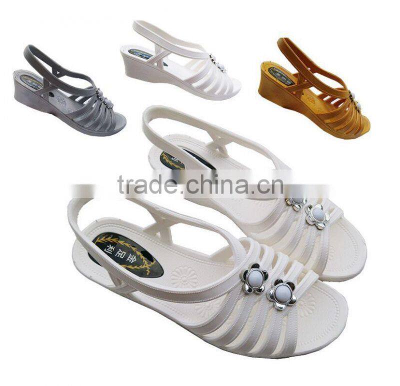 Flying plastic shoe decoration buckle flower accessories