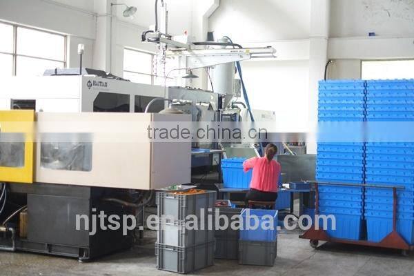 Attached Lids Container