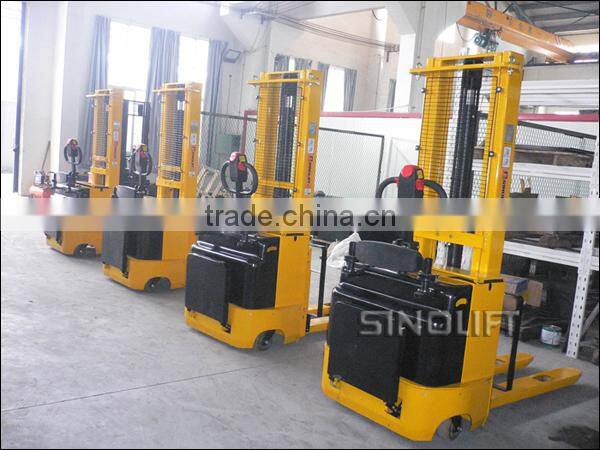 CDD Full Electric stacker