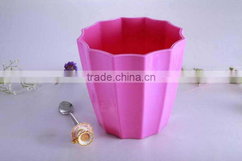 Modern Abstract Waves Design colorful melamine Flower Plant Container / Decorative Outdoor Planter Pot, planter metal flower pot