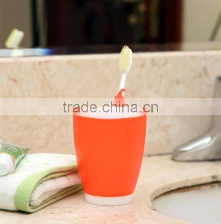 N220 Best sell Creative gargle Wash gargle cup couples toothbrush cup