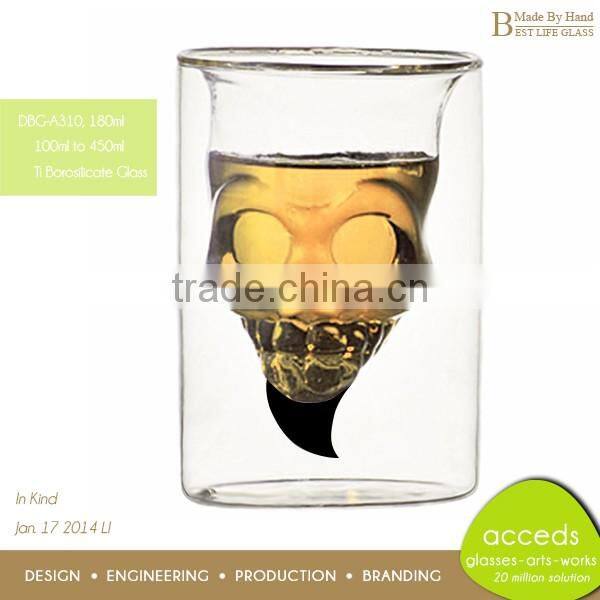 Ti-Borosilicate Novelty Hand Blown Special Shape Giant Beer Glass