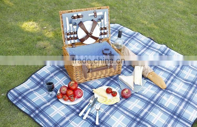 Wholesale new style rectangular brown large willow wicker picnic basket for 4 persons