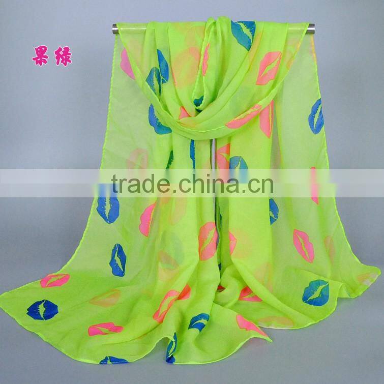 2017 2018 hot selling fashionable lightweight women spring summer lip printed scarf