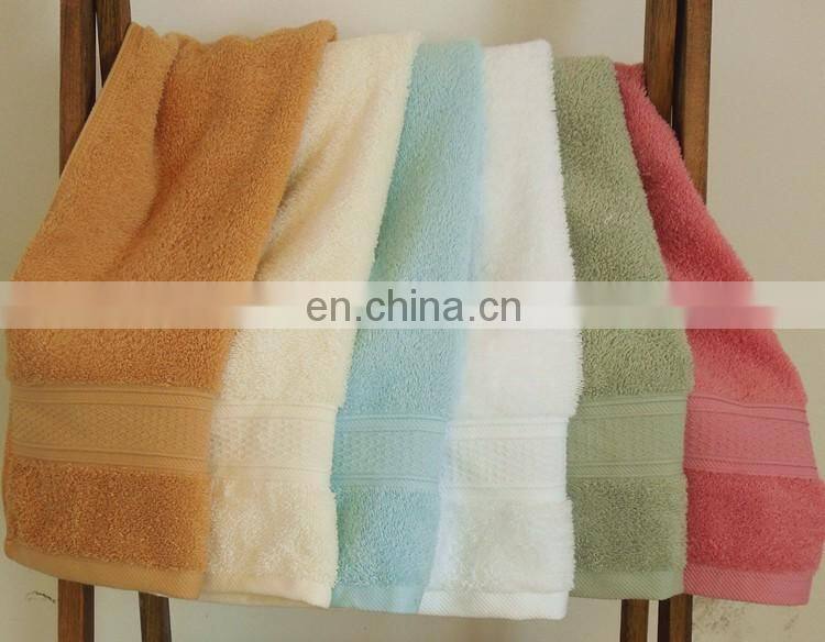 venta al por mayor 100% de algodon egipcio como doblar toallas para hoteles