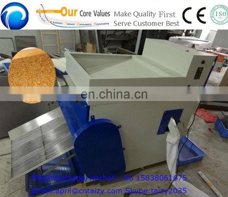 Mealworm machine to separate big/small worm