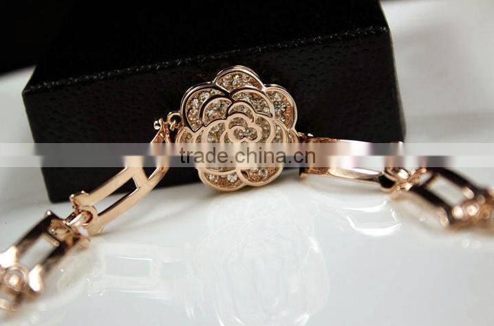 2016 Latest Fashion Women Lady Beautiful Flower Bracelet Rose Gold Jewelry