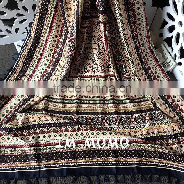 Fashion Retro Printed Pattern with Tassels Women Square Pashmina Encryption Twill Cotton Scarf