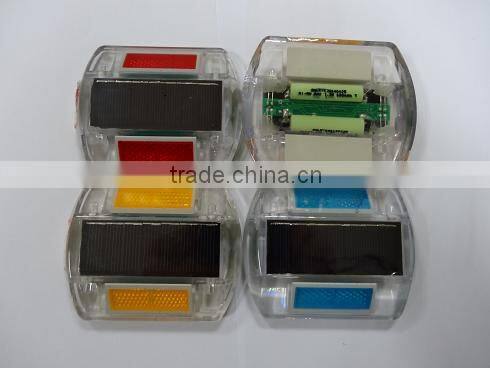 Yellow color solar stud