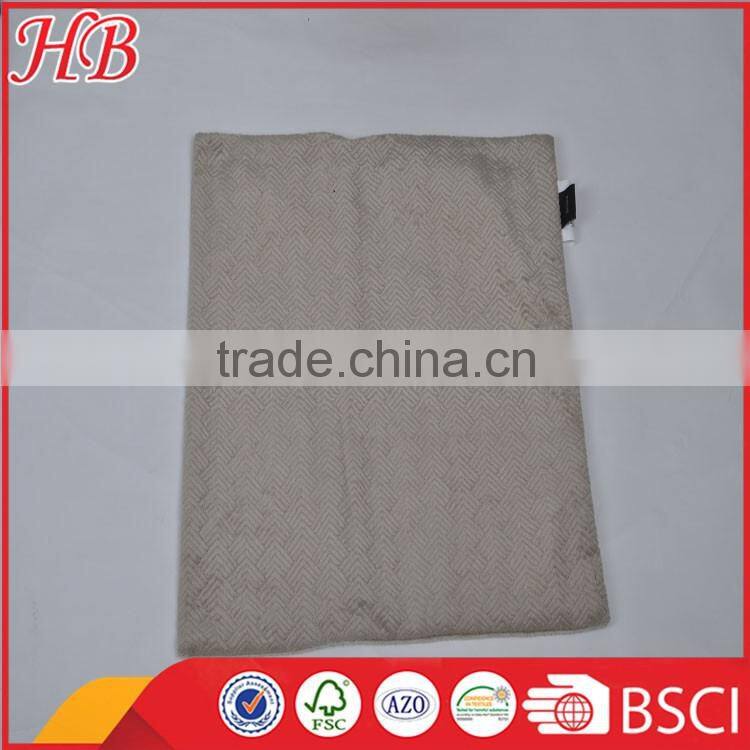 Grey color Zigzag Customized quilted cushion, solid micromink cushion, micromink quilted cushion manufacturer