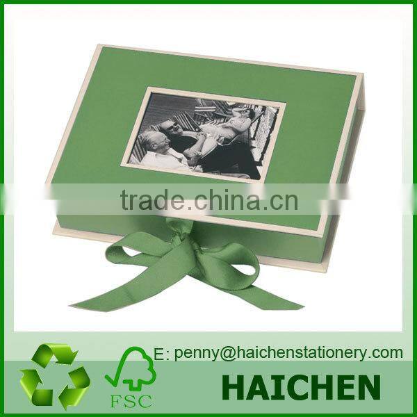 colour assorted 5x7 photo boxes