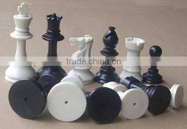 Quality Club Chess Pieces with 3 3/4" King