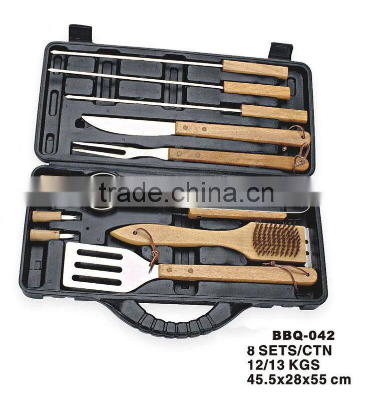 8 Piece Barbecue Tools Set With Plastic Box