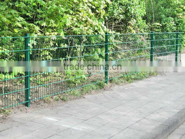 CE certificate curved metal wire mesh fence for sale on alibaba express