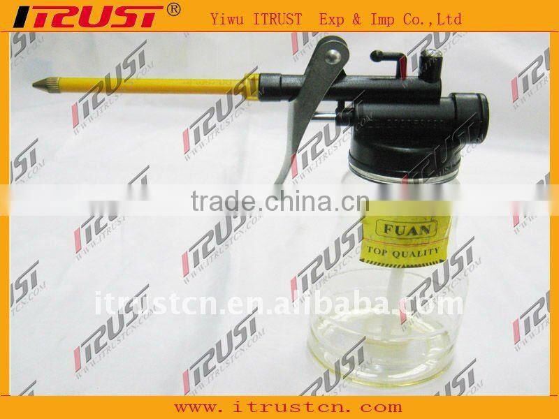 transparent oil pot capacity of 300ml