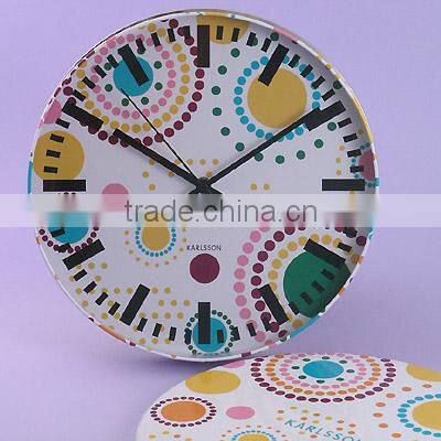 Smart round tin clock