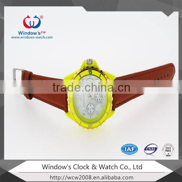 Men and women watches sets for best gift between lovers