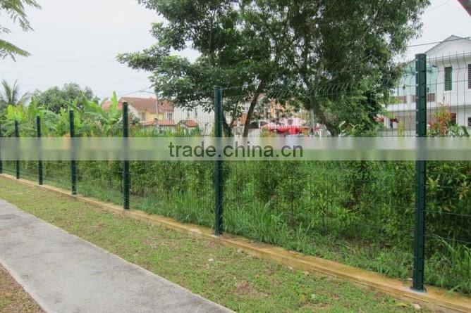 CE certificated galvanized and PVC coated Welded Wire Mesh Fence