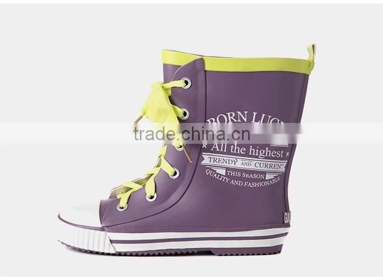 availabe in different colors cute rubber boots for boys and girls with laces