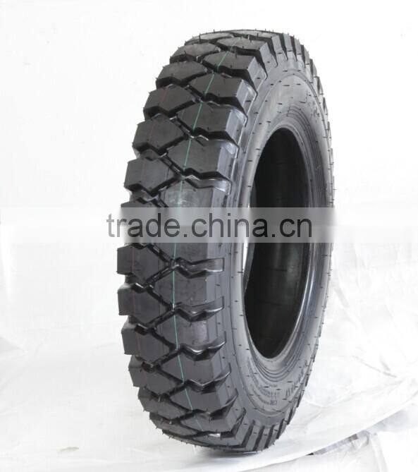 The Lowest price used truck tyre light truck tyre 650-16 700-16