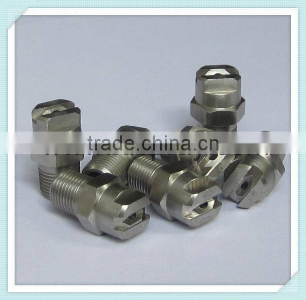 Low-pressure flat fan spray water nozzle