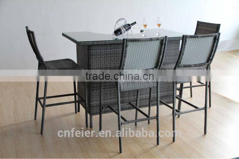 T6153CH Wicker Woven Portable Dining Set
