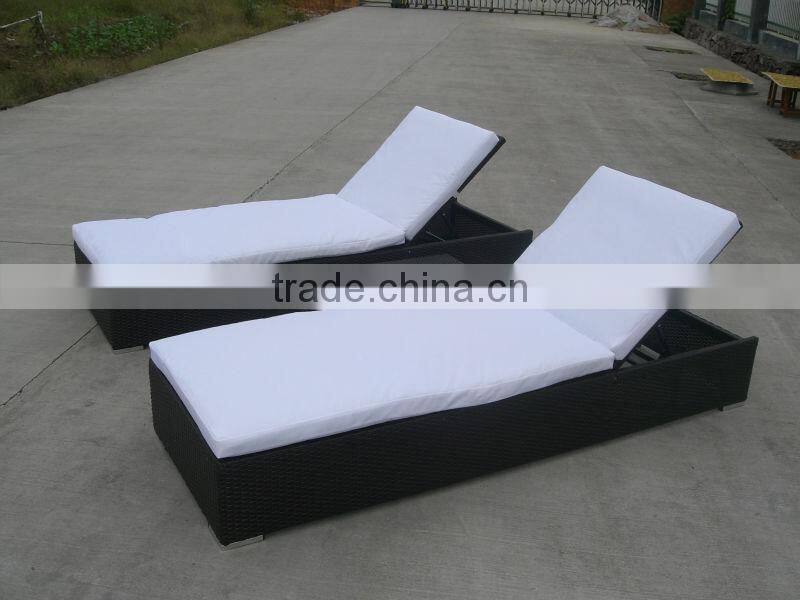 patio wicker lounge bed