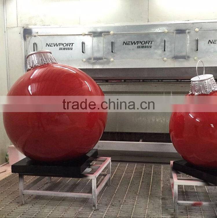 Giant ball ornaments