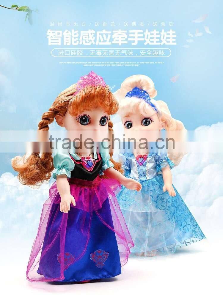 2016 newest frozen Induction Holding hand baby doll girl doll toy doll for sale