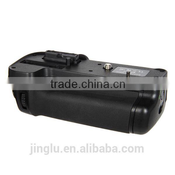 Battery Grip for Nikon D7000 as MB-D11 + 2 battery holders + ML-L3