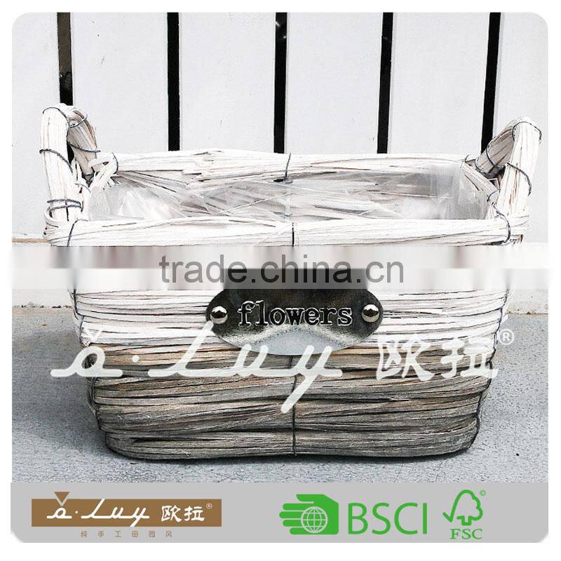 rectangle white and gray color wooden chip basket set