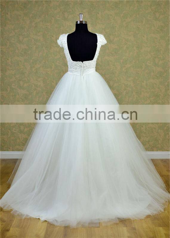 2014 New Arrive elegant lace top and tulle skirt wedding dress made in China
