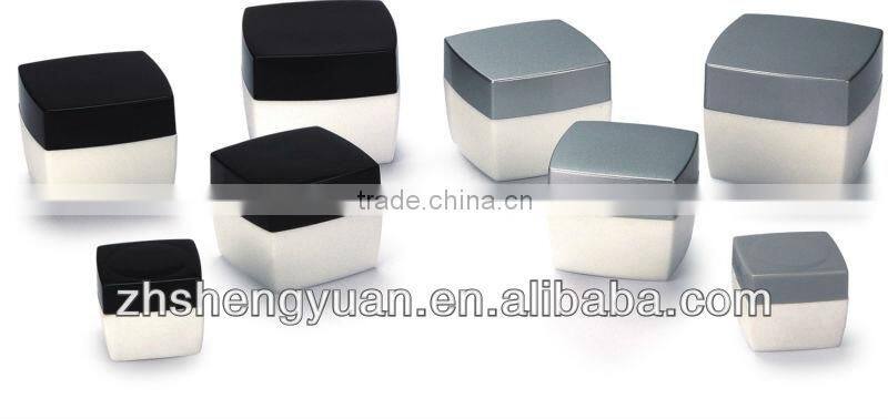 Square pastic cosmetic container of cream jar