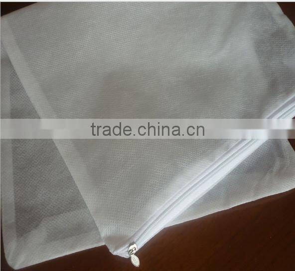 Non-woven fabric pillow core set