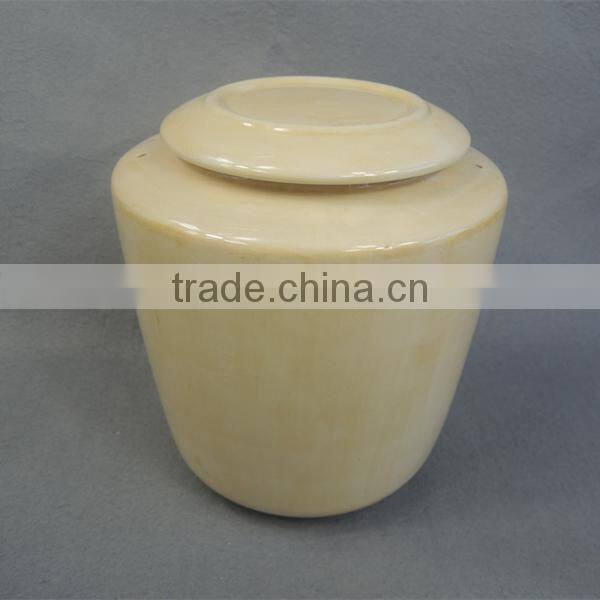 Modern style ceramic faint yellow urn decorative made in China