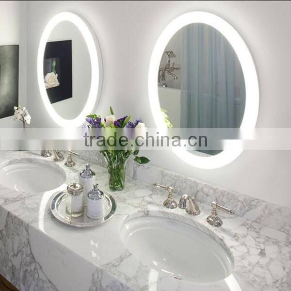 IP44 rated illuminated hotel bathroom mirror