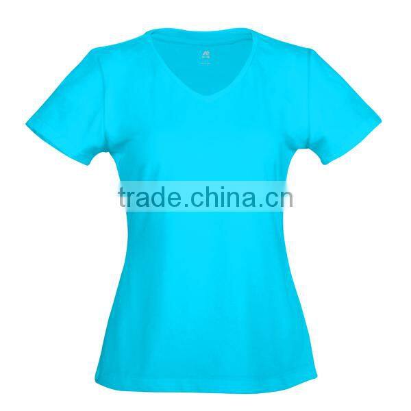 red color v-neck collar t-shirt