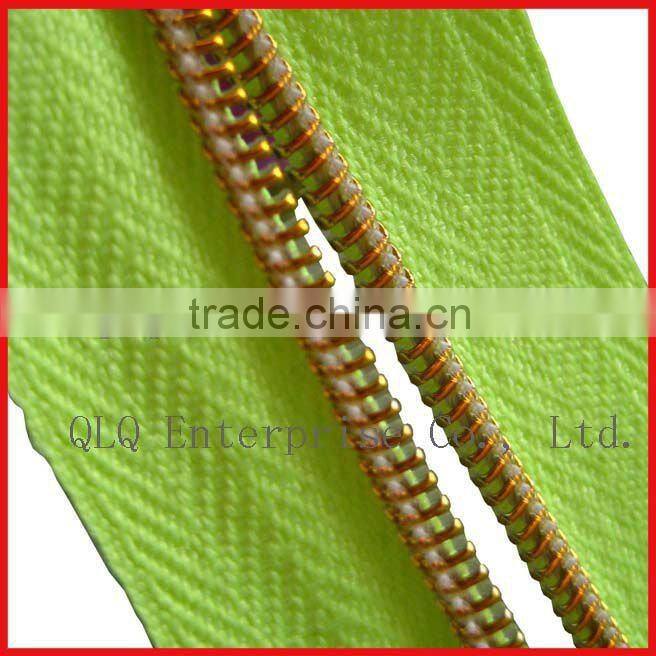 Nylon Long Chain Zipper in Different Sizes and Colors