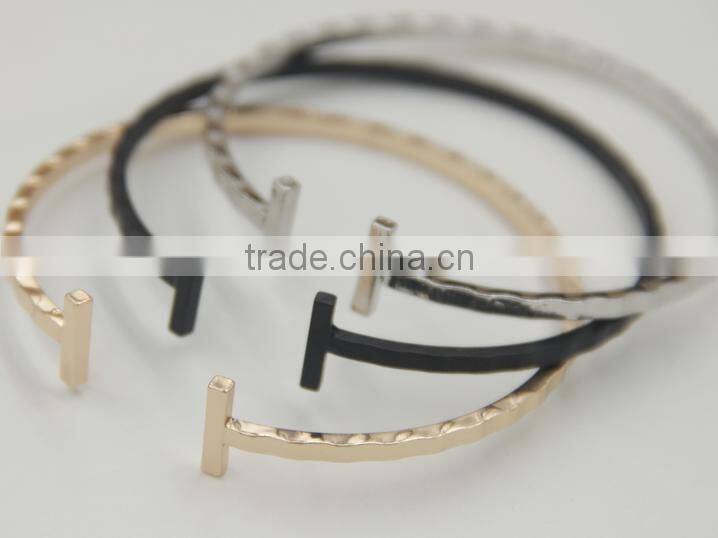 New Classic Type Style Bangle Bracelet